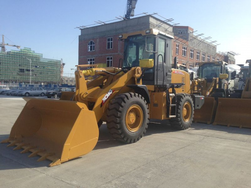 Аренда фронтального погрузчика XCMG ZL30G